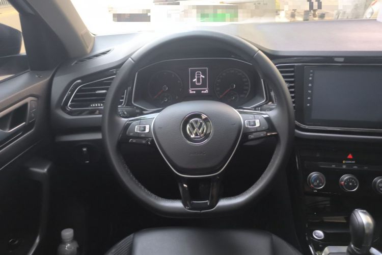Used Volkswagen T-ROC 2018 280TSI DSG Two-Wheel-Drive Comfort Version China V Standard Steering Wheel