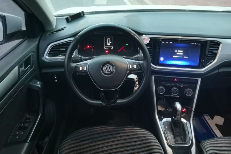Used Volkswagen T-ROC 2018 280TSI DSG Two-Wheel Drive Advanced Version China V Emission Standard Steering Wheel
