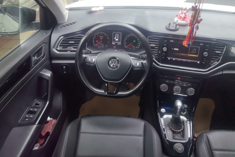 Used Volkswagen T-ROC 2018 280TSI DSG Four-Wheel Drive Comfort Version China V Standard Steering Wheel