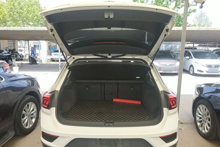 Used Volkswagen T-ROC 2018 230TSI DSG Two-Wheel Drive Advanced Version China V Standard Trunk