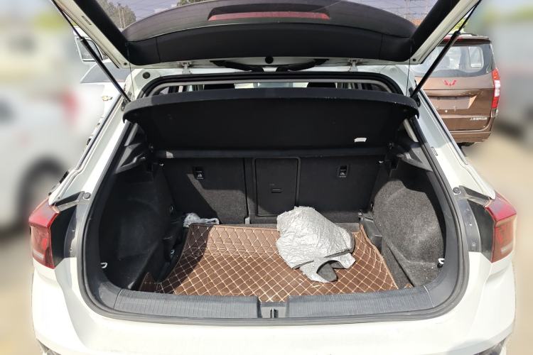 Used Volkswagen T-ROC 2018 230TSI DSG Two-Wheel Drive Advanced Version China V Standard Trunk