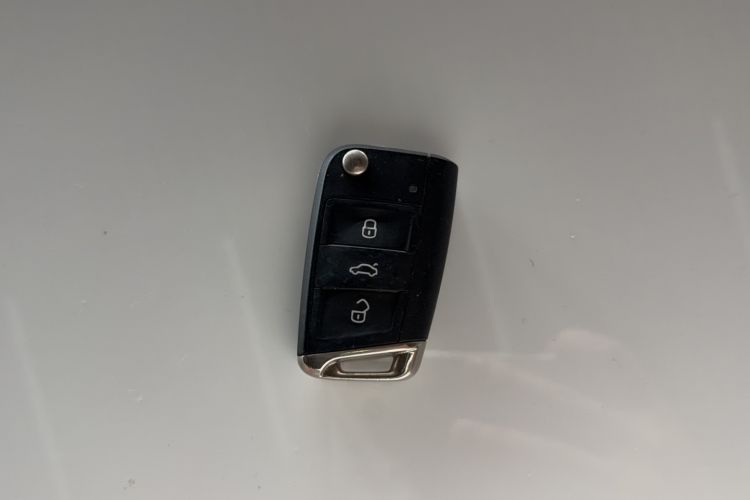 Used Volkswagen T-ROC 2018 280TSI DSG Two-Wheel-Drive Comfort Version China V Standard Vehicle Key