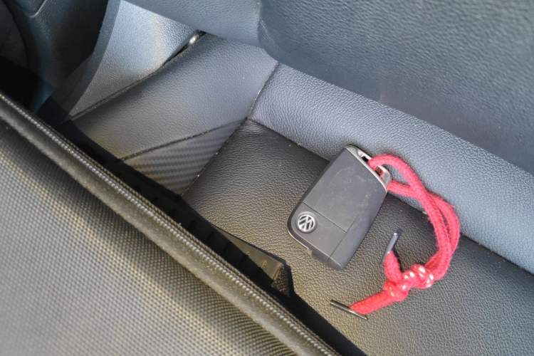 Used Volkswagen T-ROC 2018 280TSI DSG Two-Wheel-Drive Comfort Version China V Standard Vehicle Key