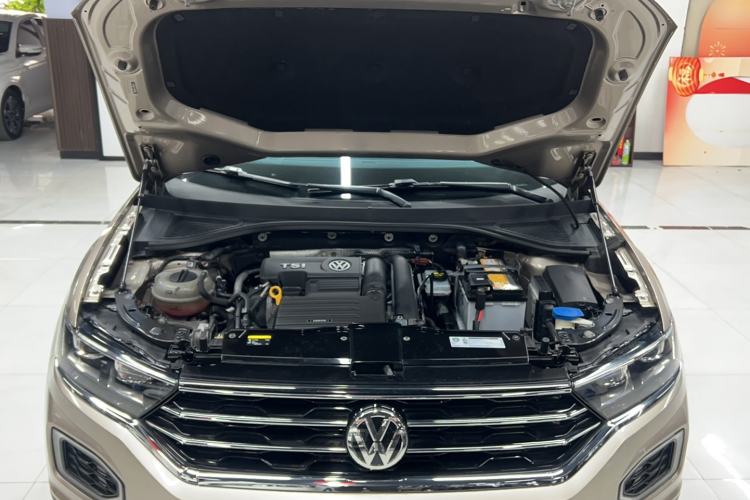 Used Volkswagen T-ROC 2018 280TSI DSG Two-Wheel-Drive Comfort Version China V Standard Engine Bay