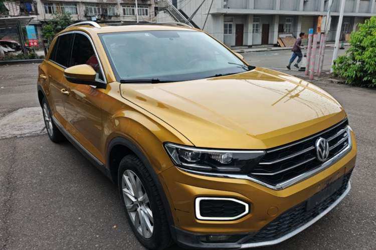 Used Volkswagen T-ROC 2018 280TSI DSG Two-Wheel Drive Advanced Version China V Emission Standard Front Right 45 Deg