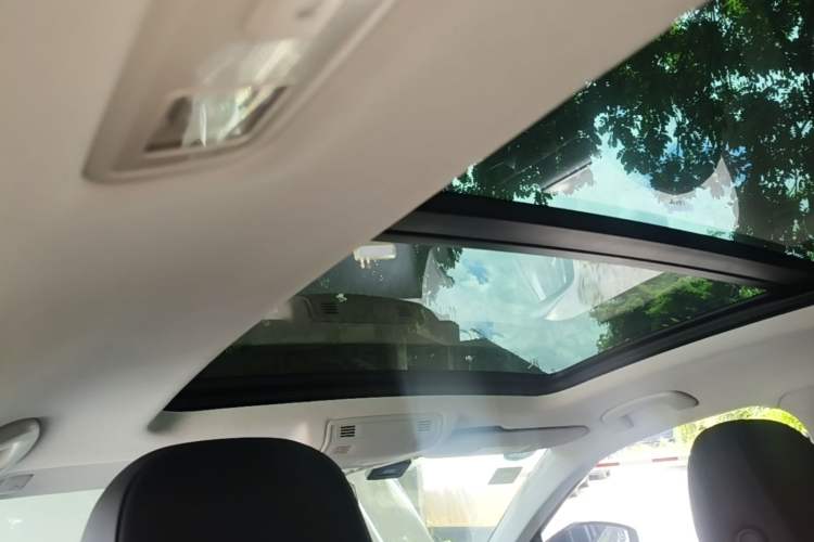 Used Volkswagen T-ROC 2018 280TSI DSG Two-Wheel-Drive Comfort Version China V Standard Headliner