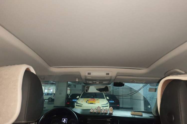 Used Volkswagen T-ROC 2018 280TSI DSG Two-Wheel-Drive Comfort Version China V Standard Headliner
