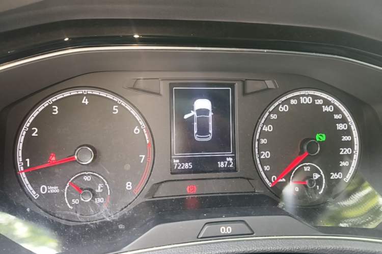 Used Volkswagen T-ROC 2018 280TSI DSG Two-Wheel-Drive Comfort Version China V Standard Instrument Cluster
