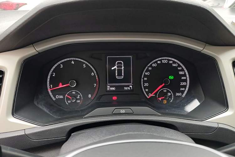 Used Volkswagen T-ROC 2018 230TSI DSG Two-Wheel Drive Fashion Edition China V Standard Instrument Cluster