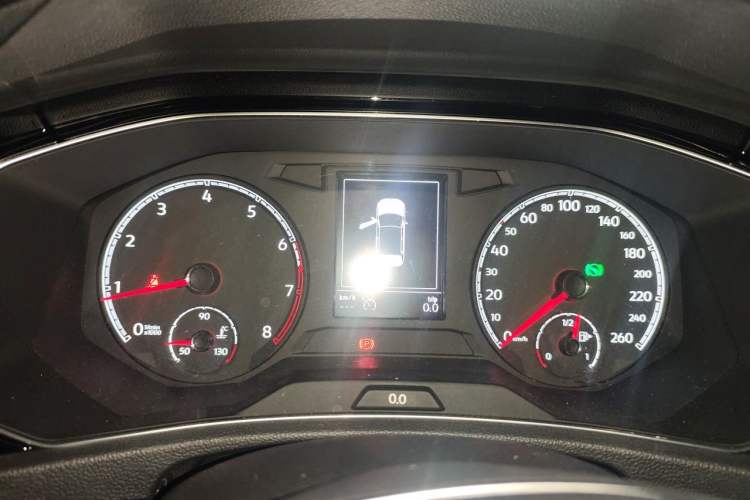 Used Volkswagen T-ROC 2018 280TSI DSG Two-Wheel-Drive Comfort Version China V Standard Instrument Cluster