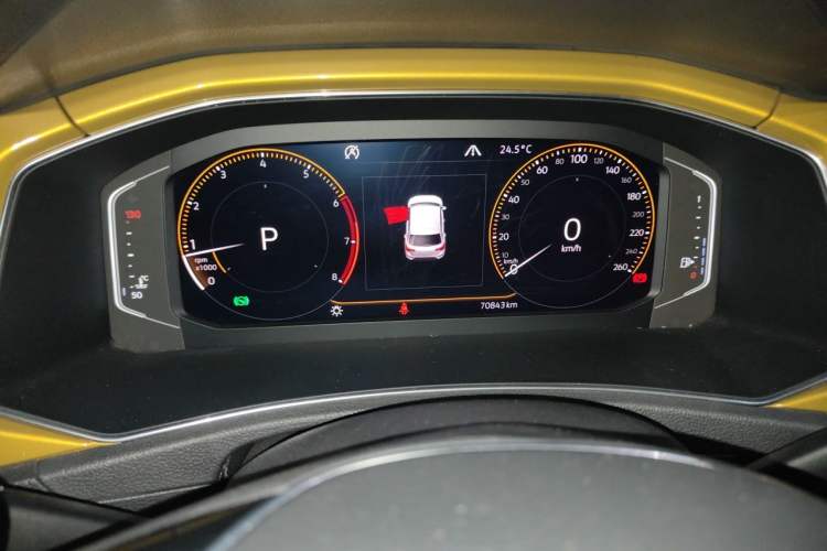 Used Volkswagen T-ROC 2018 280TSI DSG Four-Wheel Drive Luxury Version China V Emission Standard Instrument Cluster