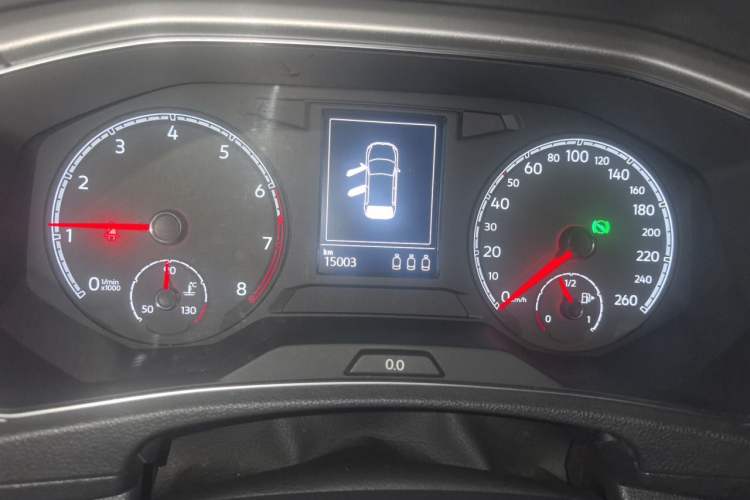 Used Volkswagen T-ROC 2018 280TSI DSG Two-Wheel Drive Advanced Version China V Emission Standard Instrument Cluster