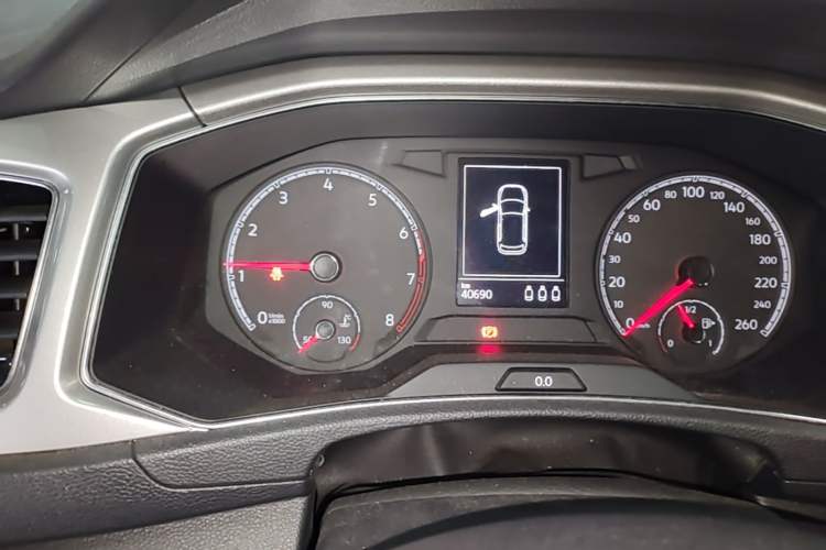Used Volkswagen T-ROC 2018 230TSI DSG Two-Wheel Drive Advanced Version China V Standard Instrument Cluster