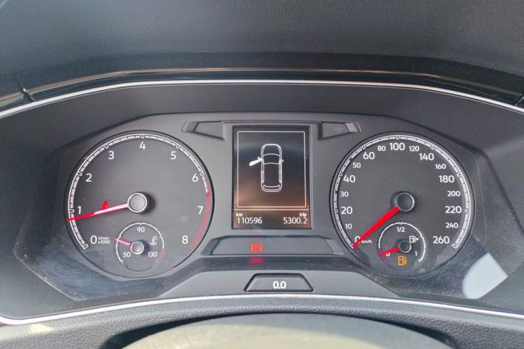 Used Volkswagen T-ROC 2018 280TSI DSG Two-Wheel-Drive Comfort Version China V Standard Instrument Cluster