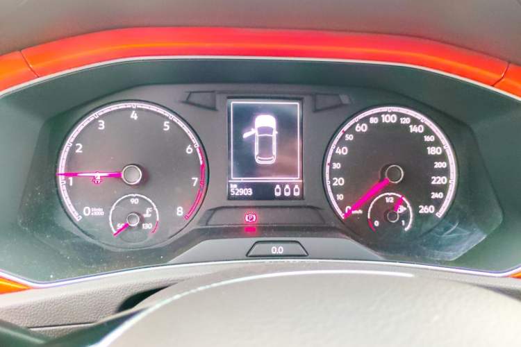 Used Volkswagen T-ROC 2018 280TSI DSG Two-Wheel-Drive Comfort Version China V Standard Instrument Cluster