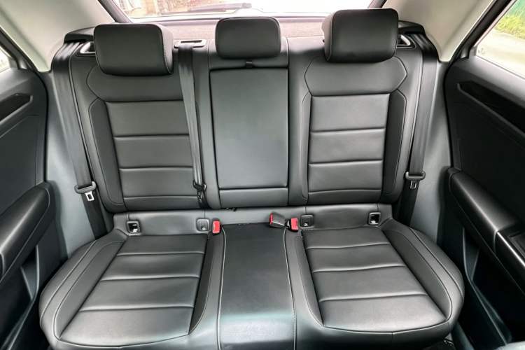 Used Volkswagen T-ROC 2018 280TSI DSG Two-Wheel-Drive Comfort Version China V Standard Interior 7