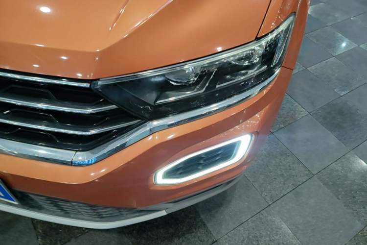 Used Volkswagen T-ROC 2018 280TSI DSG Two-Wheel-Drive Comfort Version China V Standard Left Front Headlight