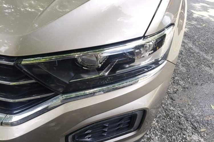 Used Volkswagen T-ROC 2018 280TSI DSG Two-Wheel-Drive Comfort Version China V Standard Left Front Headlight