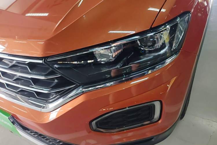 Used Volkswagen T-ROC 2018 230TSI DSG Two-Wheel Drive Advanced Version China V Standard Left Front Headlight