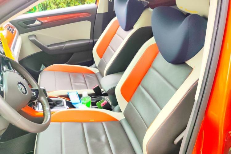 Used Volkswagen T-ROC 2018 280TSI DSG Two-Wheel-Drive Comfort Version China V Standard Left Front Seat