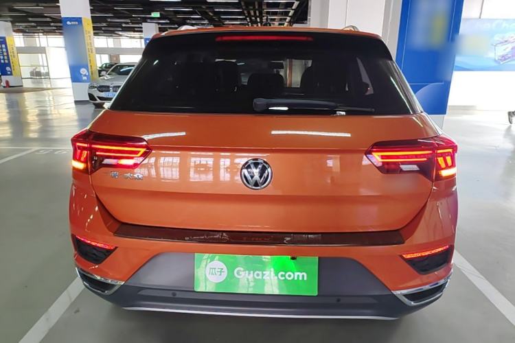 Used Volkswagen T-ROC 2018 230TSI DSG Two-Wheel Drive Advanced Version China V Standard Rear
