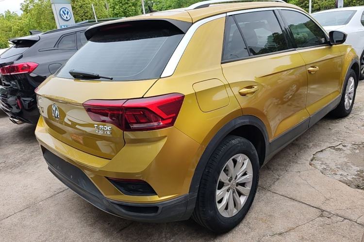 Used Volkswagen T-ROC 2018 230TSI DSG Two-Wheel Drive Fashion Edition China V Standard Rear Right 45 Deg