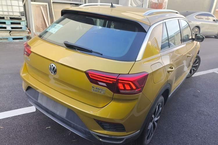 Used Volkswagen T-ROC 2018 280TSI DSG Two-Wheel-Drive Comfort Version China V Standard Rear Right 45 Deg