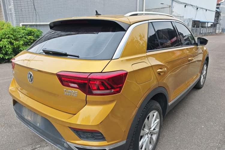 Used Volkswagen T-ROC 2018 280TSI DSG Two-Wheel Drive Advanced Version China V Emission Standard Rear Right 45 Deg