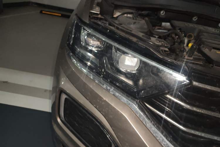 Used Volkswagen T-ROC 2018 280TSI DSG Two-Wheel-Drive Comfort Version China V Standard Right Front Headlight