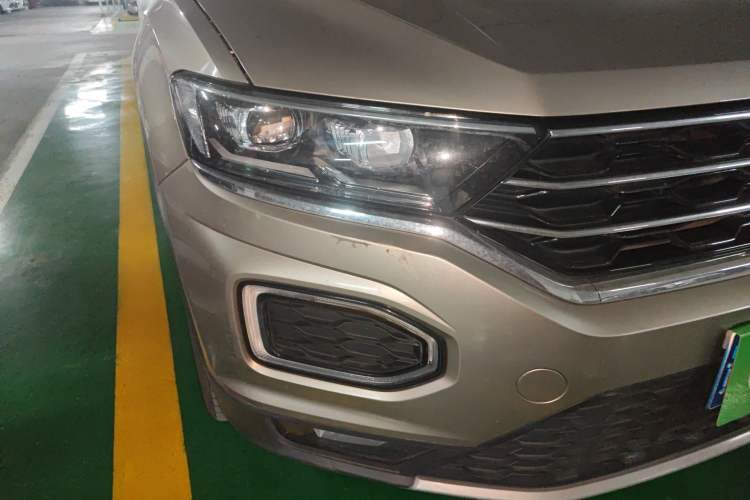 Used Volkswagen T-ROC 2018 280TSI DSG Two-Wheel-Drive Comfort Version China V Standard Right Front Headlight