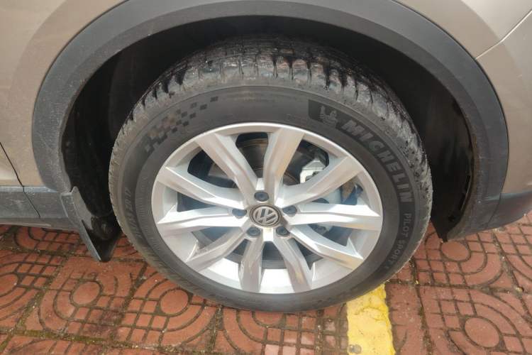 Used Volkswagen T-ROC 2018 230TSI DSG Two-Wheel Drive Advanced Version China V Standard Right Front Wheel Hub