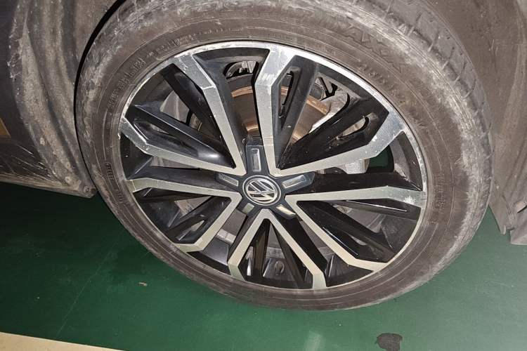 Used Volkswagen T-ROC 2018 280TSI DSG Four-Wheel Drive Comfort Version China V Standard Right Front Wheel Hub