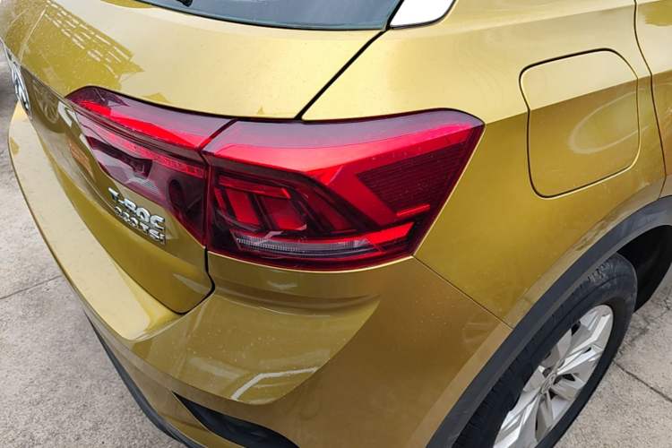 Used Volkswagen T-ROC 2018 230TSI DSG Two-Wheel Drive Fashion Edition China V Standard Right Rear Taillight