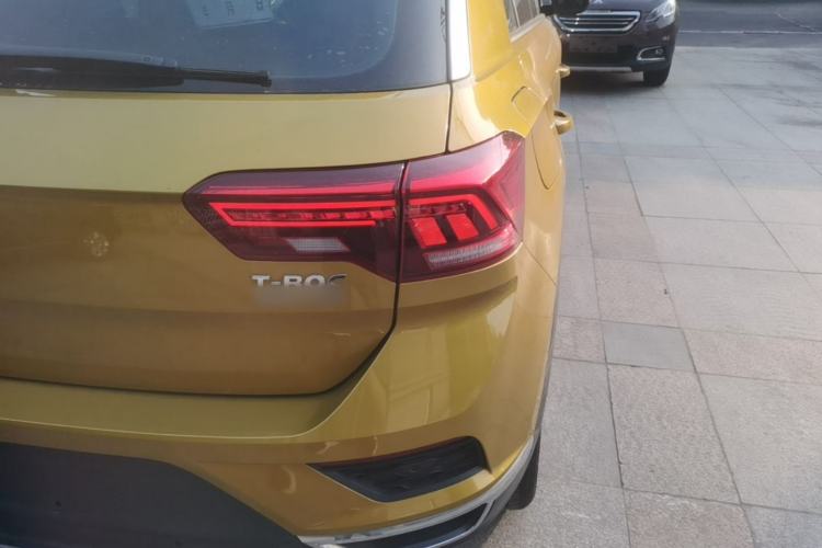 Used Volkswagen T-ROC 2018 280TSI DSG Two-Wheel-Drive Comfort Version China V Standard Right Rear Taillight
