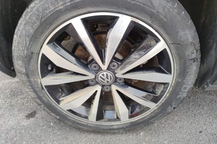 Used Volkswagen T-ROC 2018 280TSI DSG Two-Wheel-Drive Comfort Version China V Standard Right Rear Wheel Hub