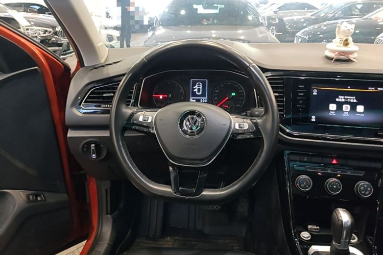 Used Volkswagen T-ROC 2018 280TSI DSG Two-Wheel-Drive Comfort Version China V Standard Steering Wheel