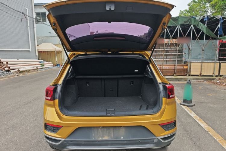 Used Volkswagen T-ROC 2018 280TSI DSG Two-Wheel Drive Advanced Version China V Emission Standard Trunk