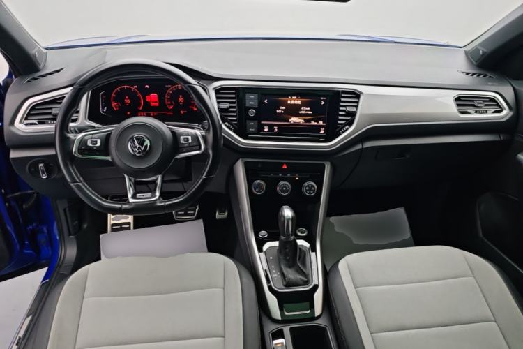 Used Volkswagen T-ROC 2019 280TSI DSG Two-Wheel Drive R-Line Pro Center Console