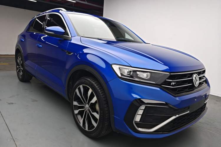Used Volkswagen T-ROC 2019 280TSI DSG Two-Wheel Drive R-Line Pro Front Right 45 Deg