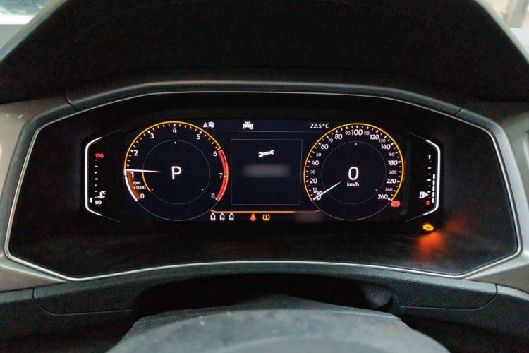 Used Volkswagen T-ROC 2019 280TSI DSG Two-Wheel Drive R-Line Pro Instrument Cluster