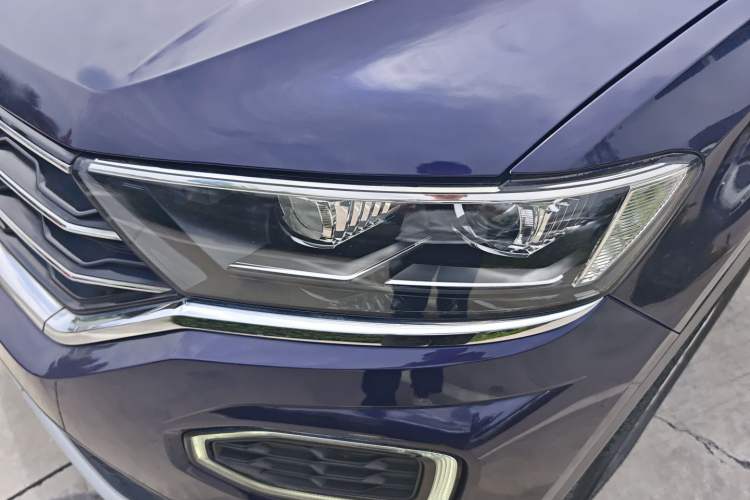 Used Volkswagen T-ROC 2019 230TSI DSG Two-Wheel-Drive Advanced Version China VI Standard Left Front Headlight