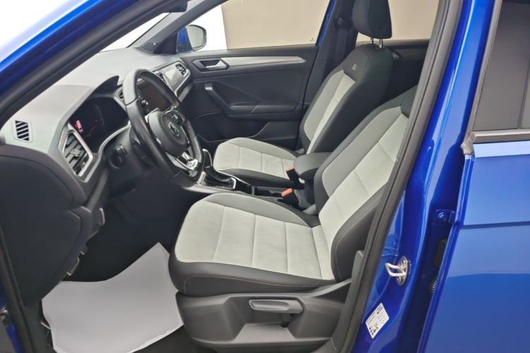 Used Volkswagen T-ROC 2019 280TSI DSG Two-Wheel Drive R-Line Pro Left Front Seat