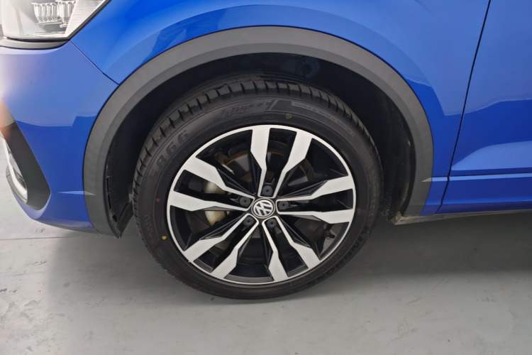 Used Volkswagen T-ROC 2019 280TSI DSG Two-Wheel Drive R-Line Pro Left Front Wheel Hub