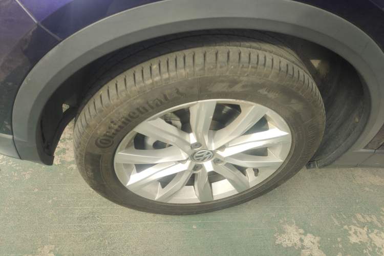 Used Volkswagen T-ROC 2019 230TSI DSG Two-Wheel-Drive Advanced Version China VI Standard Left Front Wheel Hub
