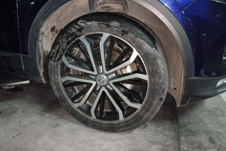 Used Volkswagen T-ROC 2019 280TSI DSG Two-Wheel Drive Comfort Version China VI Standard Right Front Wheel Hub
