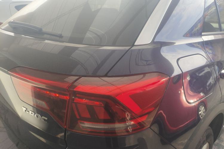 Used Volkswagen T-ROC 2019 230TSI DSG Two-Wheel-Drive Advanced Version China VI Standard Right Rear Taillight