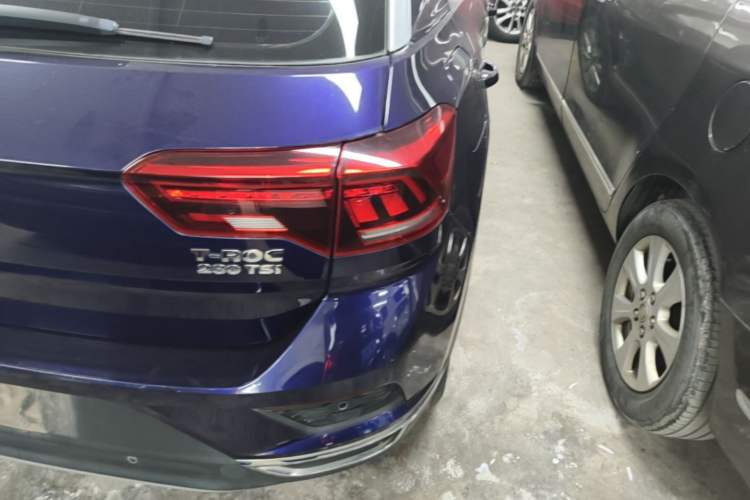 Used Volkswagen T-ROC 2019 230TSI DSG Two-Wheel-Drive Advanced Version China VI Standard Right Rear Taillight