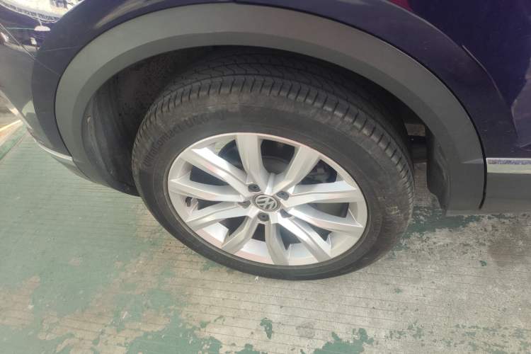 Used Volkswagen T-ROC 2019 230TSI DSG Two-Wheel-Drive Advanced Version China VI Standard Right Rear Wheel Hub