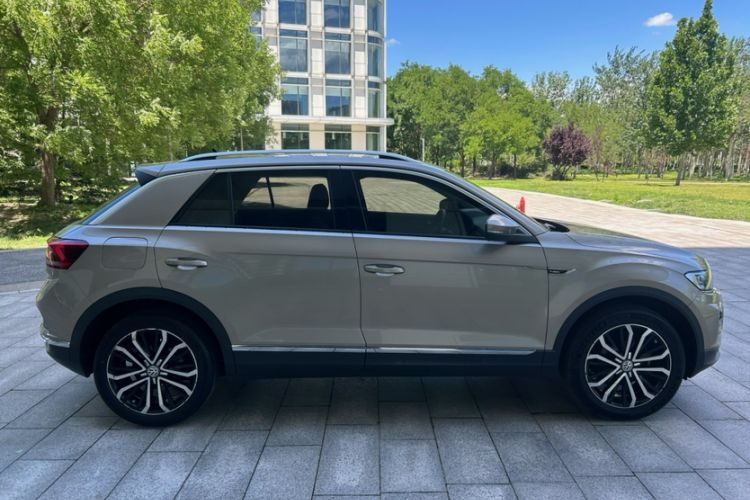 Used Volkswagen T-ROC 2019 280TSI DSG Two-Wheel Drive Comfort Version China VI Standard Exterior 3