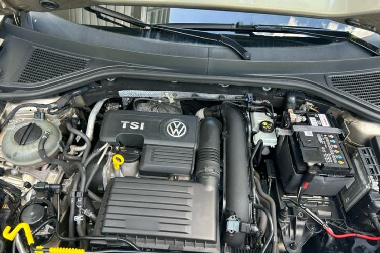 Used Volkswagen T-ROC 2019 280TSI DSG Two-Wheel Drive Comfort Version China VI Standard Interior 9